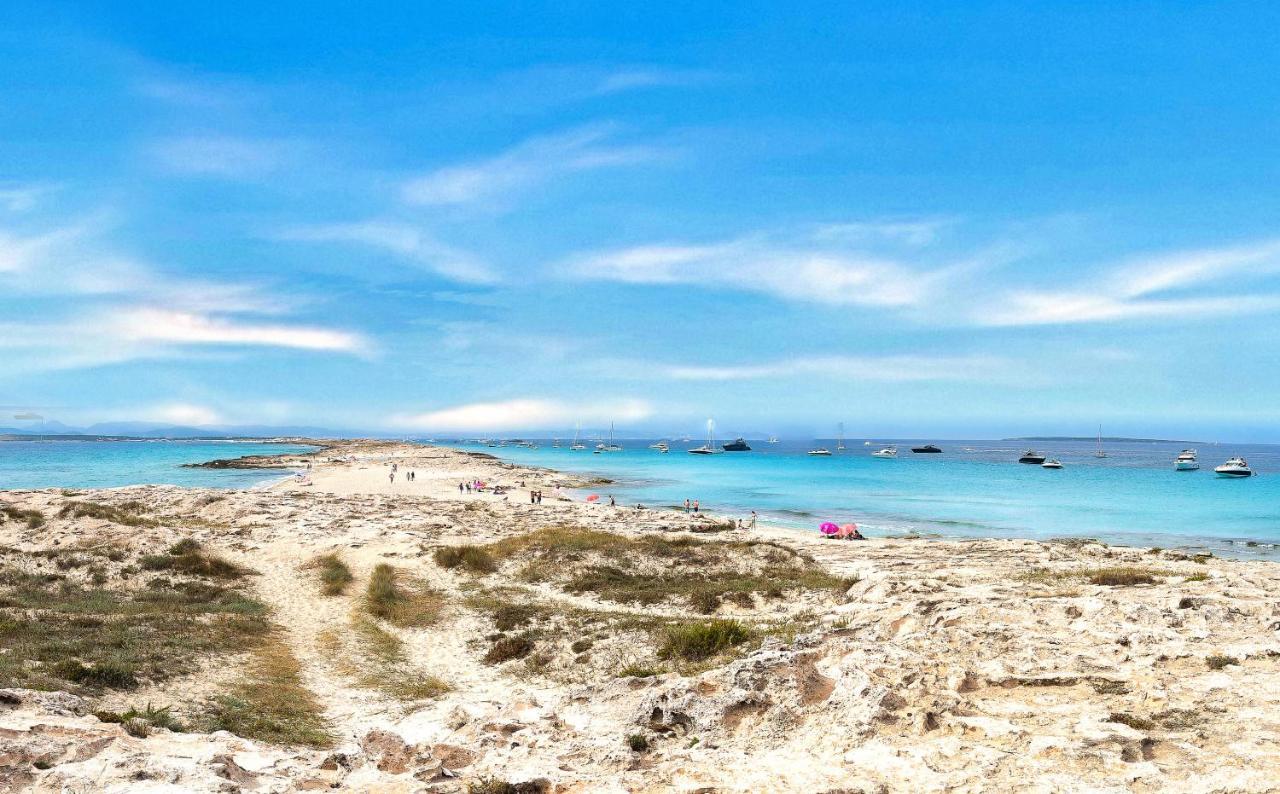 Mar Suites Formentera By Universal Beach Hotels Es Pujols Exterior foto