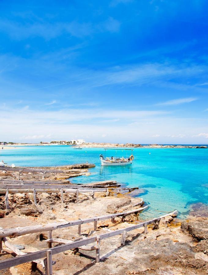 Mar Suites Formentera By Universal Beach Hotels Es Pujols Exterior foto
