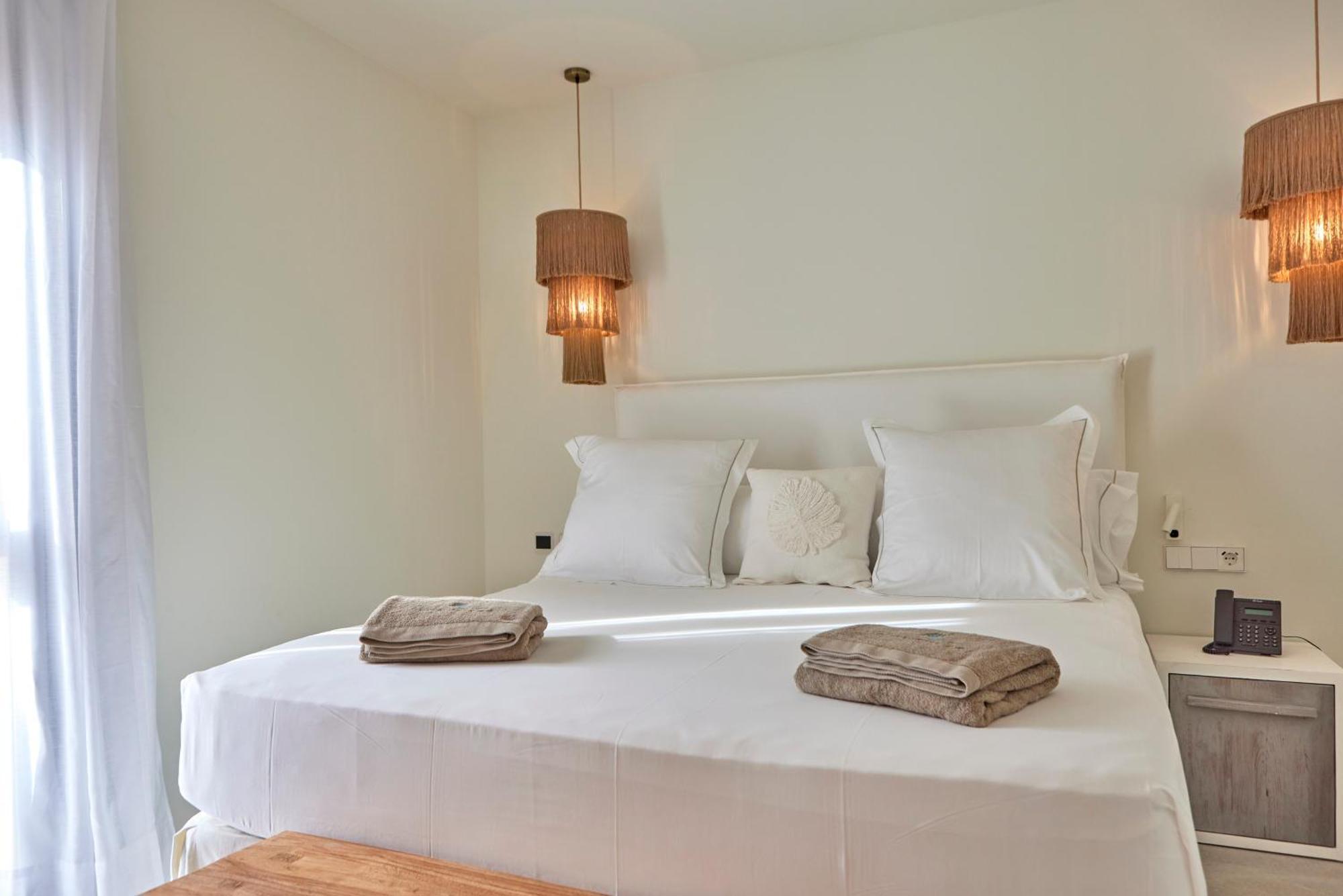 Mar Suites Formentera By Universal Beach Hotels Es Pujols Exterior foto